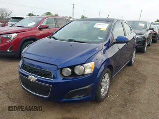 2013 Chevrolet Sonic LT with VIN 1G1JC5SH9D4160364, listed as a IAAI auction lot 42063359 with 111,222 mi miles and . Bid and sale history available at DreamBid. Image 6.