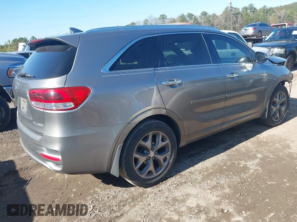 2016 Kia Sorento SXL with VIN 5XYPK4A15GG047407, listed as a IAAI auction lot 41492583 with 176,562 mi miles. Bid and sale history available at carsss.com. Image 4.