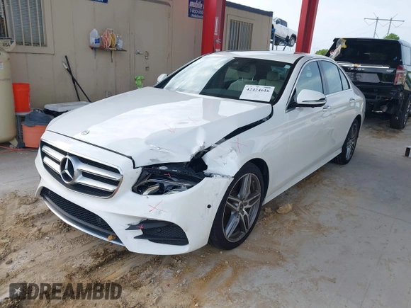 2020 Mercedes-Benz E 350 z VIN W1KZF8DB4LA833854, wystawiony jako IAAI lot #42424616 z przebiegiem 41 860 mil mil oraz . Historia ofert i sprzedaży dostępna na DreamBid. Obrazek 17.