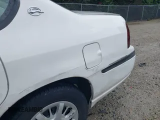 2002 Chevrolet Impala with VIN 2G1WF52E729171523, listed as a IAAI auction lot 42314407 with Not provided miles and . Bid and sale history available at DreamBid. Image 21.