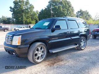 2004 Cadillac Escalade z VIN 1GYEK63N94R135094, wystawiony jako IAAI lot #40358925 z przebiegiem 223 977 mil mil oraz . Historia ofert i sprzedaży dostępna na DreamBid. Obrazek 2.