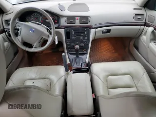 2004 Volvo S80 with VIN YV1TH59H241383266, listed as a Copart auction lot 83488254 with 119,434 mi miles and Salvage Title. Bid and sale history available at carsss.com. Image 8.