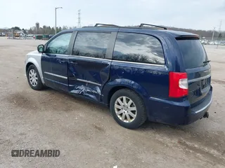 2013 Chrysler Town & Country Touring with VIN 2C4RC1BG2DR598182, listed as a IAAI auction lot 42026752 with 228,792 mi miles. Bid and sale history available at carsss.com. Image 3.