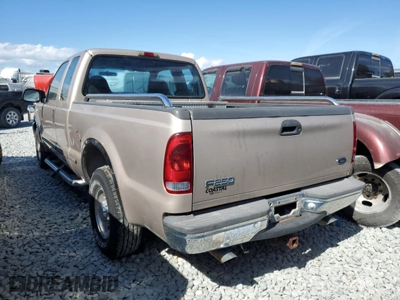 1999 Ford F-250 XL z VIN 1FTNX20L8XEC12729, wystawiony jako Copart lot #45023335 z przebiegiem 136 587 mil mil oraz Czysty tytuł • Clean title. Historia ofert i sprzedaży dostępna na DreamBid. Obrazek 3.