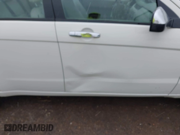 2011 Ford Focus SEL with VIN 1FAHP3HN4BW177155, listed as a IAAI auction lot 42193275 with 204,886 mi miles and . Bid and sale history available at DreamBid. Image 17.