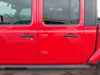 2020 Jeep Gladiator Overland with VIN 1C6HJTFG2LL136758, listed as a IAAI auction lot 42414592 with 57,279 mi miles and . Bid and sale history available at DreamBid. Image 14.