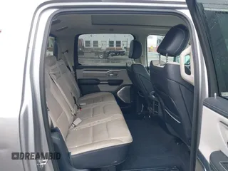2023 Ram 1500 Limited с VIN 1C6SRFHT1PN531759, выставлен на аукционе IAAI как лот 42323882 с пробегом 47 809 миль миль и . История ставок и продаж доступна на DreamBid. Изображение 8.