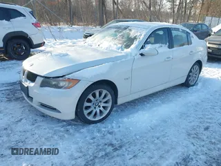 2008 BMW 3 Series 335xi with VIN WBAVD53578A285104, listed as a IAAI auction lot 41511202 with 147,916 mi miles. Bid and sale history available at carsss.com. Image 2.