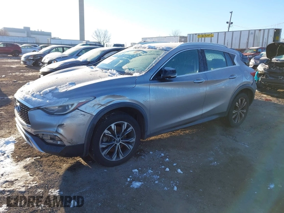 2018 Infiniti QX30 Premium z VIN SJKCH5CR1JA048452, wystawiony jako IAAI lot #41366688 z przebiegiem 109 456 mil mil oraz . Historia ofert i sprzedaży dostępna na DreamBid. Obrazek 16.