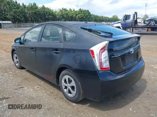 2015 Toyota Prius Four z VIN JTDKN3DU7F1945457, wystawiony jako IAAI lot #42341230 z przebiegiem 403 910 mil mil oraz . Historia ofert i sprzedaży dostępna na DreamBid. Obrazek 3.