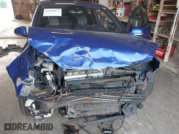2008 Volkswagen R32 with VIN WVWKC71K48W037974, listed as a IAAI auction lot 42107074 with 197,262 mi miles and . Bid and sale history available at DreamBid. Image 6.