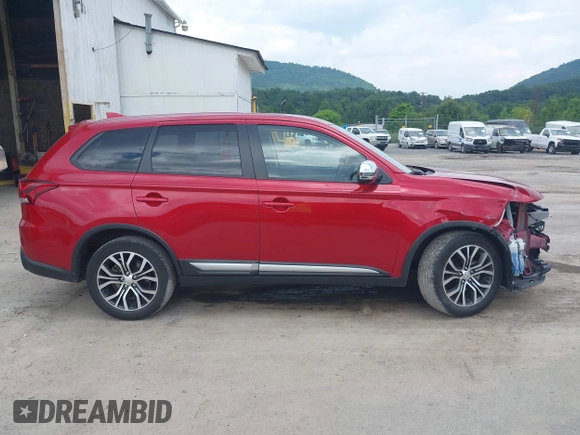 2018 Mitsubishi Outlander ES with VIN JA4AZ3A38JZ070924, listed as a IAAI auction lot 42712111 with 35,691 mi miles and . Bid and sale history available at DreamBid. Image 14.