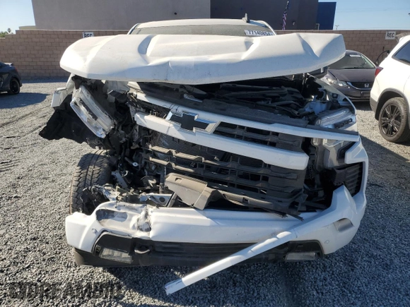 2024 Chevrolet Silverado 1500 RST with VIN 3GCUDEE84RG282749, listed as a Copart auction lot 77140854 with 1,326 mi miles and Salvage Title. Bid and sale history available at carsss.com. Image 5.