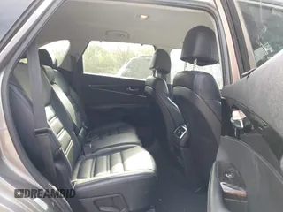 2017 Kia Sorento EX with VIN 5XYPHDA52HG323254, listed as a IAAI auction lot 42029230 with 272,952 mi miles and . Bid and sale history available at DreamBid. Image 8.