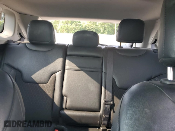 2019 Jeep Compass Latitude z VIN 3C4NJDBB5KT740982, wystawiony jako Copart lot #62478375 z przebiegiem 67 197 mil mil oraz Szkoda całkowita • Salvage title. Historia ofert i sprzedaży dostępna na DreamBid. Obrazek 10.