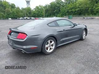 2016 Ford Mustang V6 с VIN 1FA6P8AM0G5255711, выставлен на аукционе IAAI как лот 42424046 с пробегом Не указан миль и . История ставок и продаж доступна на DreamBid. Изображение 4.