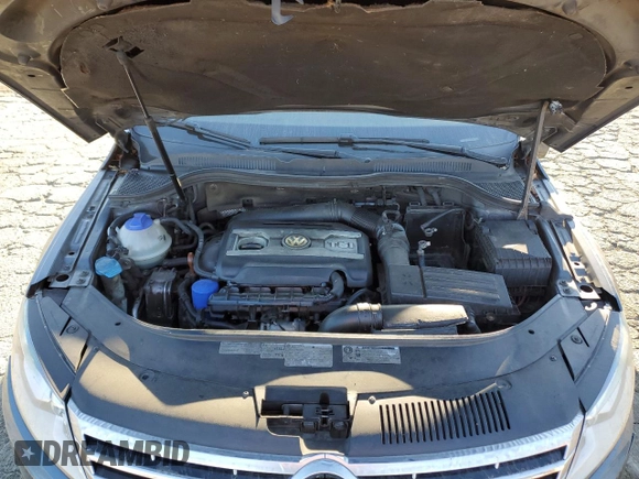 2013 Volkswagen CC Sport with VIN WVWBP7ANXDE525051, listed as a Copart auction lot 70659744 with 293,611 mi miles and Salvage Title. Bid and sale history available at DreamBid. Image 13.