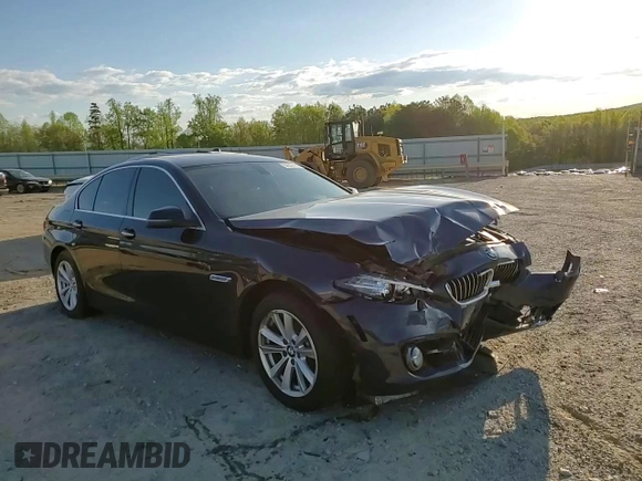 2015 BMW 5 Series 528i xDrive with VIN WBA5A7C58FG143147, listed as a Copart auction lot 52850195 with 130,528 mi miles and Salvage Title. Bid and sale history available at carsss.com. Image 11.
