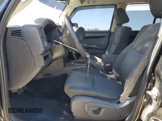 2008 Jeep Commander Sport with VIN 1J8HG48K88C114181, listed as a Copart auction lot 73712204 with 174,773 mi miles and Non Repairable. Bid and sale history available at carsss.com. Image 7.