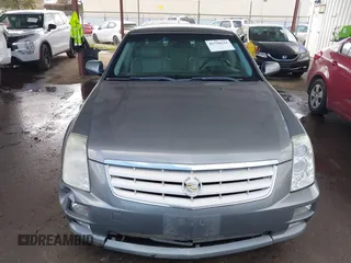 2005 Cadillac STS z VIN 1G6DW677X50185643, wystawiony jako IAAI lot #41730111 z przebiegiem 218 764 mil mil oraz . Historia ofert i sprzedaży dostępna na DreamBid. Obrazek 12.