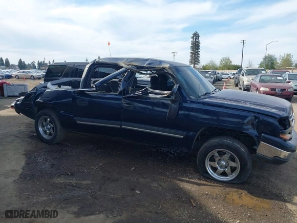 2006 Chevrolet Silverado 1500 LT1 with VIN 2GCEC13T061102551, listed as a IAAI auction lot 41735074 with 253,034 mi miles. Bid and sale history available at carsss.com. Image 14.