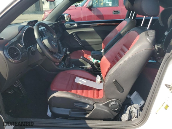 2012 Volkswagen Beetle 2.0T Turbo PZEV with VIN 3VW4A7ATXCM664448, listed as a Copart auction lot 81767114 with 130,245 mi miles and Salvage Title. Bid and sale history available at carsss.com. Image 7.