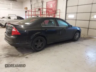2010 Ford Fusion SE with VIN 3FAHP0HA3AR169898, listed as a IAAI auction lot 41033517 with 194,856 mi miles. Bid and sale history available at carsss.com. Image 4.