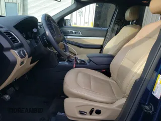 2017 Ford Explorer XLT с VIN 1FM5K7D88HGE32570, выставлен на аукционе Copart как лот 43013085 с пробегом 85 687 миль миль и Списание • Salvage title. История ставок и продаж доступна на DreamBid. Изображение 7.