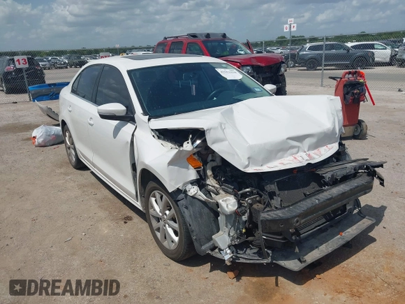 2013 Volkswagen Jetta SE с VIN 3VWDX7AJXDM365203, выставлен на аукционе IAAI как лот 42551918 с пробегом 124 946 миль миль и . История ставок и продаж доступна на DreamBid. Изображение 1.