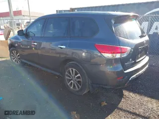 2013 Nissan Pathfinder SL with VIN 5N1AR2MM3DC665977, listed as a IAAI auction lot 41897051 with 242,658 mi miles. Bid and sale history available at carsss.com. Image 3.