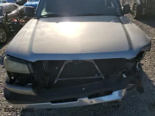 2003 Chevrolet Avalanche with VIN 3GNEK13T63G272779, listed as a Copart auction lot 50891385 with 0 mi miles and Salvage Title. Bid and sale history available at carsss.com. Image 11.