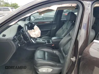2017 Porsche Macan S with VIN WP1AB2A50HLB14917, listed as a Copart auction lot 53708615 with 112,512 mi miles and Salvage Title. Bid and sale history available at DreamBid. Image 7.