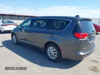 2017 Chrysler Pacifica Touring with VIN 2C4RC1DG0HR587782, listed as a IAAI auction lot 41954896 with 122,130 mi miles and . Bid and sale history available at DreamBid. Image 3.