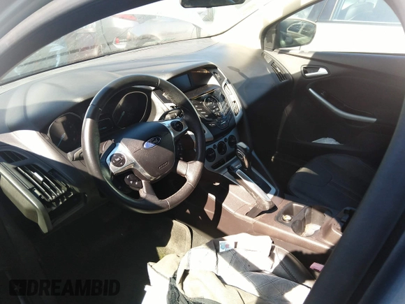 2013 Ford Focus SE with VIN 1FADP3F26DL235990, listed as a IAAI auction lot 41759160 with 120,715 mi miles. Bid and sale history available at carsss.com. Image 5.