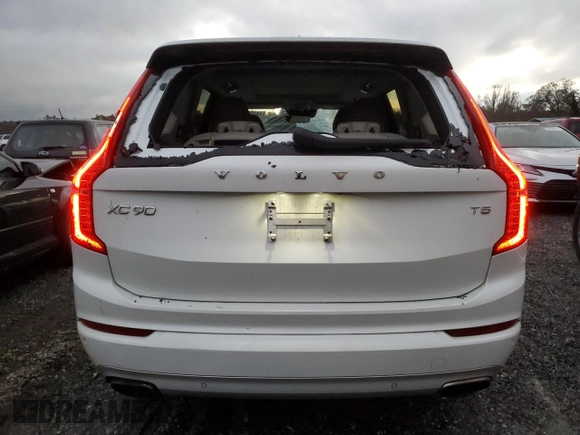 2020 Volvo XC90 Momentum with VIN YV4102CK4L1598280, listed as a Copart auction lot 79330254 with 61,206 mi miles and Clean Title. Bid and sale history available at carsss.com. Image 6.