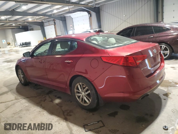 2013 Kia Optima LX z VIN 5XXGM4A75DG159462, wystawiony jako Copart lot #56678015 z przebiegiem 133 434 mil mil oraz Szkoda całkowita • Salvage title. Historia ofert i sprzedaży dostępna na DreamBid. Obrazek 2.