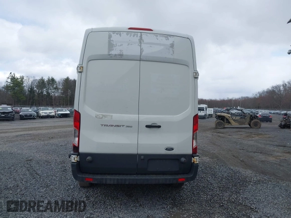 2017 Ford Transit z VIN 1FTBW2XM7HKA19849, wystawiony jako IAAI lot #41929570 z przebiegiem 163 907 mil mil oraz . Historia ofert i sprzedaży dostępna na DreamBid. Obrazek 16.