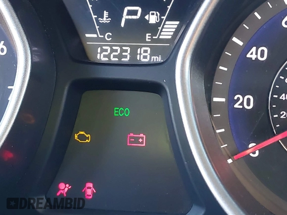 2016 Hyundai Elantra SE z VIN 5NPDH4AE0GH687456, wystawiony jako IAAI lot #41631381 z przebiegiem 122 318 mil mil oraz . Historia ofert i sprzedaży dostępna na DreamBid. Obrazek 15.