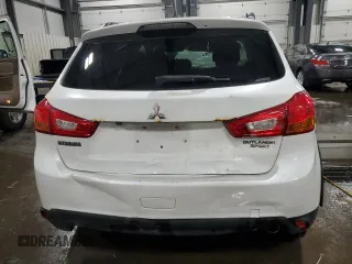 2014 Mitsubishi Outlander SE z VIN 4A4AR4AU6EE026656, wystawiony jako Copart lot #52806745 z przebiegiem 177 933 mil mil oraz Szkoda całkowita • Salvage title. Historia ofert i sprzedaży dostępna na DreamBid. Obrazek 6.