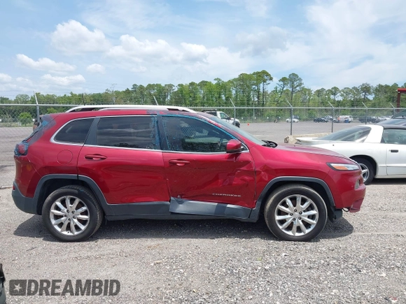 2017 Jeep Cherokee Limited with VIN 1C4PJLDSXHW653517, listed as a IAAI auction lot 42188367 with 152,441 mi miles. Bid and sale history available at carsss.com. Image 13.