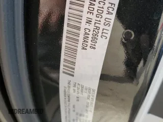 2020 Chrysler Voyager LXi z VIN 2C4RC1DG1LR266018, wystawiony jako Copart lot #47455945 z przebiegiem Nie podano mil oraz Szkoda całkowita • Salvage title. Historia ofert i sprzedaży dostępna na DreamBid. Obrazek 14.