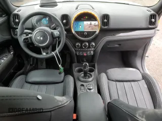 2024 MINI Countryman Cooper S z VIN WMZ83BR0XR3S16961, wystawiony jako Copart lot #51826104 z przebiegiem 3 222 mil mil oraz Czysty tytuł • Clean title. Historia ofert i sprzedaży dostępna na DreamBid. Obrazek 8.