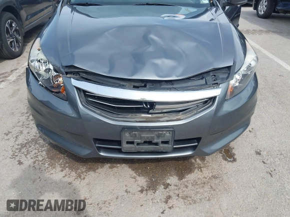 2012 Honda Accord SE z VIN 1HGCP2F66CA195604, wystawiony jako IAAI lot #42073000 z przebiegiem 206 501 mil mil oraz . Historia ofert i sprzedaży dostępna na DreamBid. Obrazek 6.