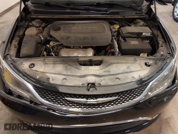 2015 Chrysler 200 Limited с VIN 1C3CCCAB1FN533366, выставлен на аукционе IAAI как лот 41921928 с пробегом 106 904 миль миль и . История ставок и продаж доступна на DreamBid. Изображение 10.