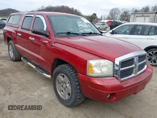 2006 Dodge Dakota SLT with VIN 1D7HW48N36S507843, listed as a IAAI auction lot 41894142 with 90,229 mi miles. Bid and sale history available at carsss.com. Image 1.