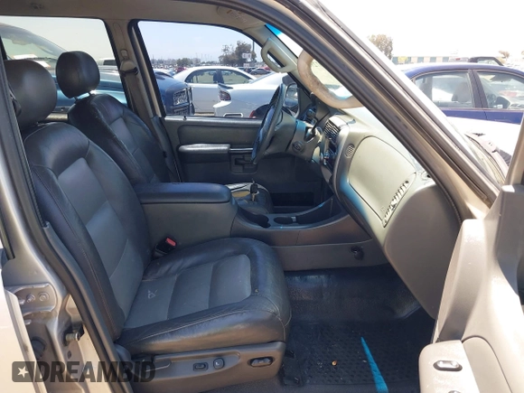 2005 Ford Explorer Sport Trac XLS с VIN 1FMZU67K05UA13302, выставлен на аукционе IAAI как лот 42507293 с пробегом 166 641 миль миль и . История ставок и продаж доступна на DreamBid. Изображение 5.