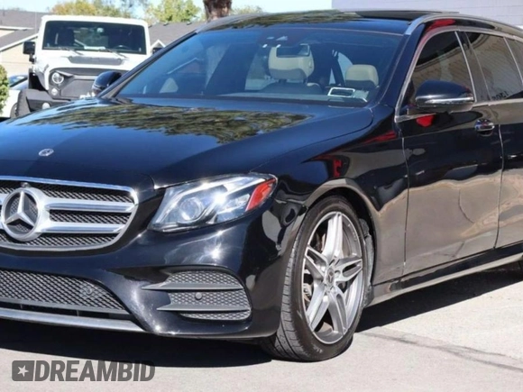 2019 Mercedes-Benz E 450 with VIN WDDZH6JB3KA507304, listed as a Copart auction lot 50660705 with 60,405 mi miles and Salvage title. Bid and sale history available at DreamBid. Image 2.