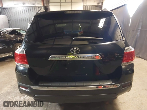 2013 Toyota Highlander with VIN 5TDZA3EH8DS032069, listed as a IAAI auction lot 41795444 with 158,920 mi miles and . Bid and sale history available at DreamBid. Image 17.