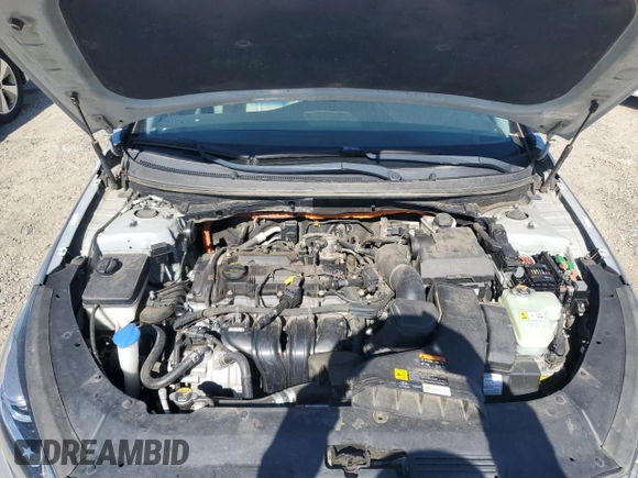 2018 Hyundai Sonata Hybrid Limited with VIN KMHE34L32JA083397, listed as a Copart auction lot 46826155 with 134,726 mi miles and Clean Title. Bid and sale history available at carsss.com. Image 11.