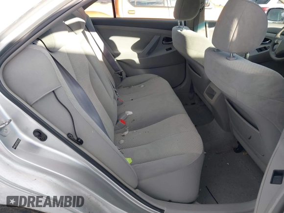 2007 Toyota Camry CE z VIN 4T1BE46K97U048329, wystawiony jako IAAI lot #41548552 z przebiegiem 126 825 mil mil oraz . Historia ofert i sprzedaży dostępna na DreamBid. Obrazek 8.
